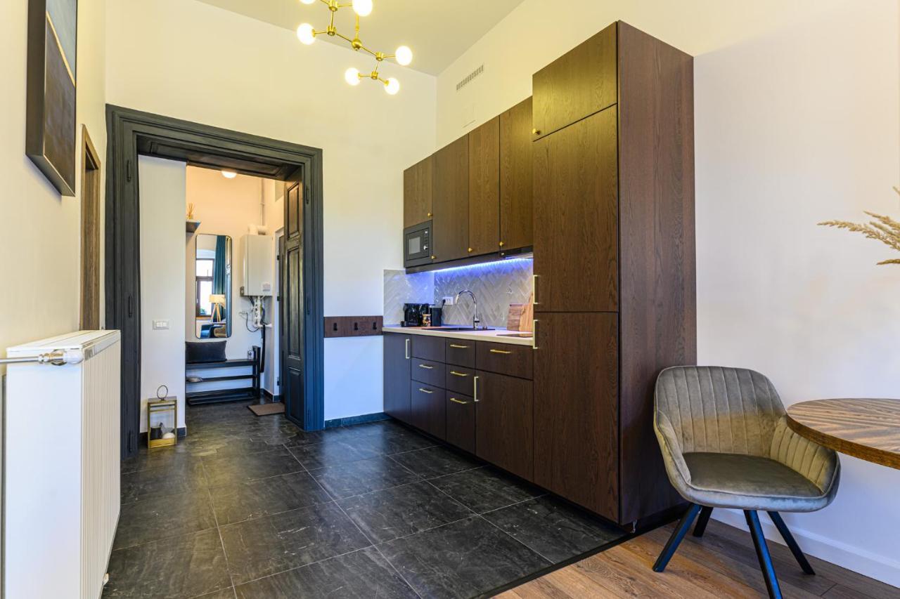 Uptown Deluxe Apartamento Braşov Exterior foto